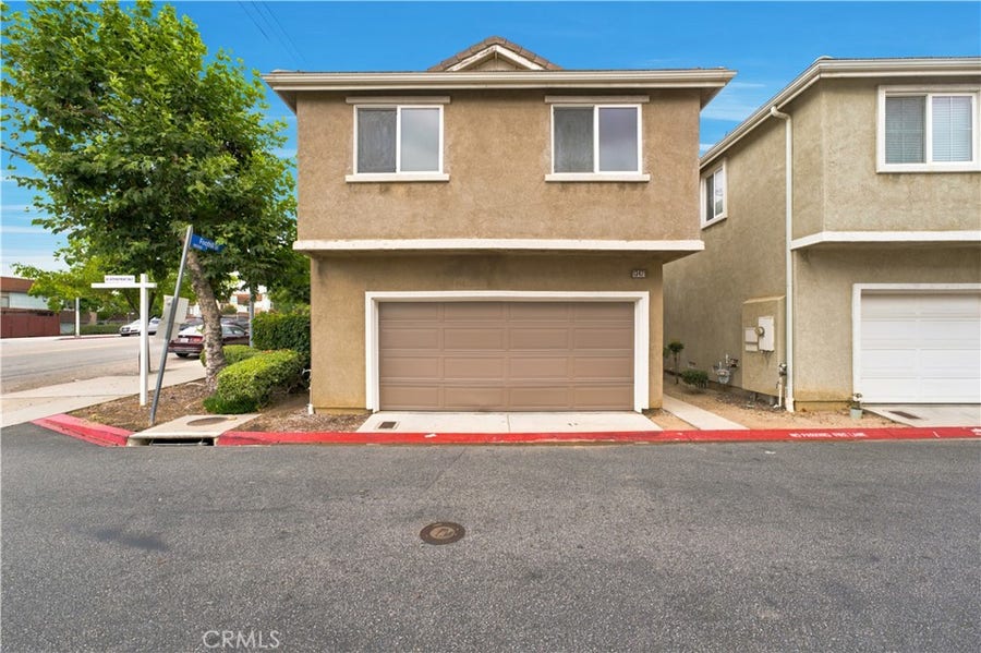 Property photo for 13471 Sunny Palms Ln, Sylmar, CA