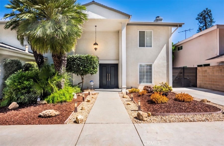 Property photo for 18649 Superior, Northridge, CA