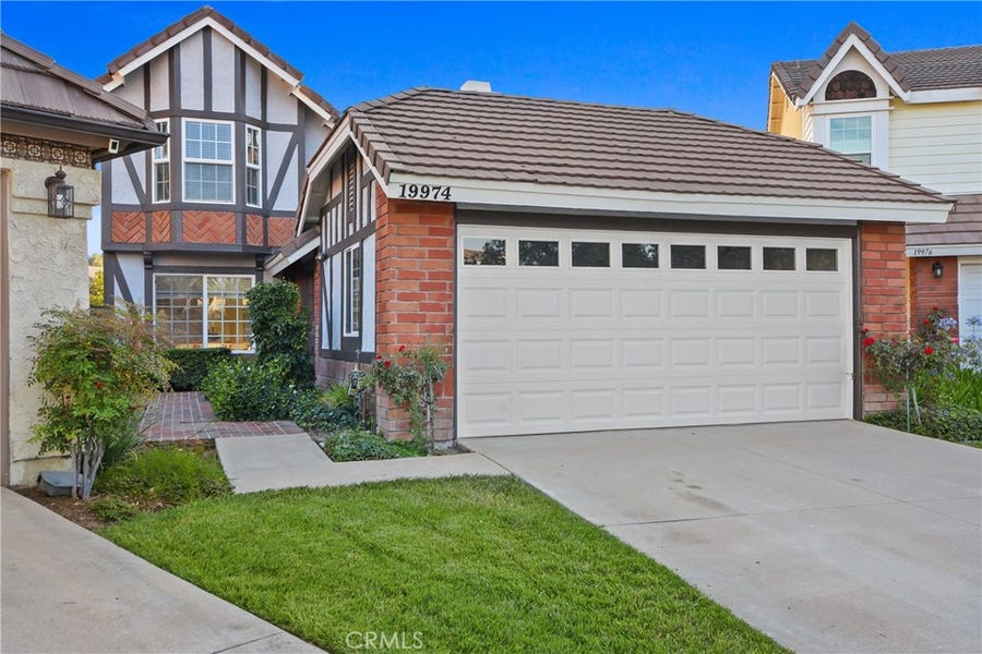 Property photo for 19974 Tracy Court, Canyon Country, CA
