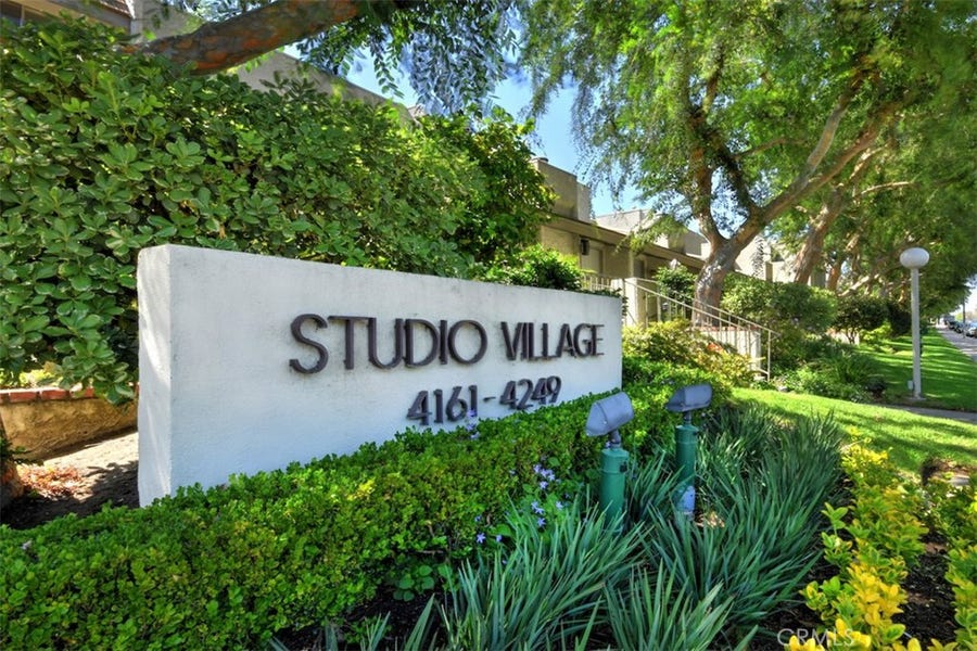 Property photo for 11856 Moorpark Street, #H, Studio City, CA