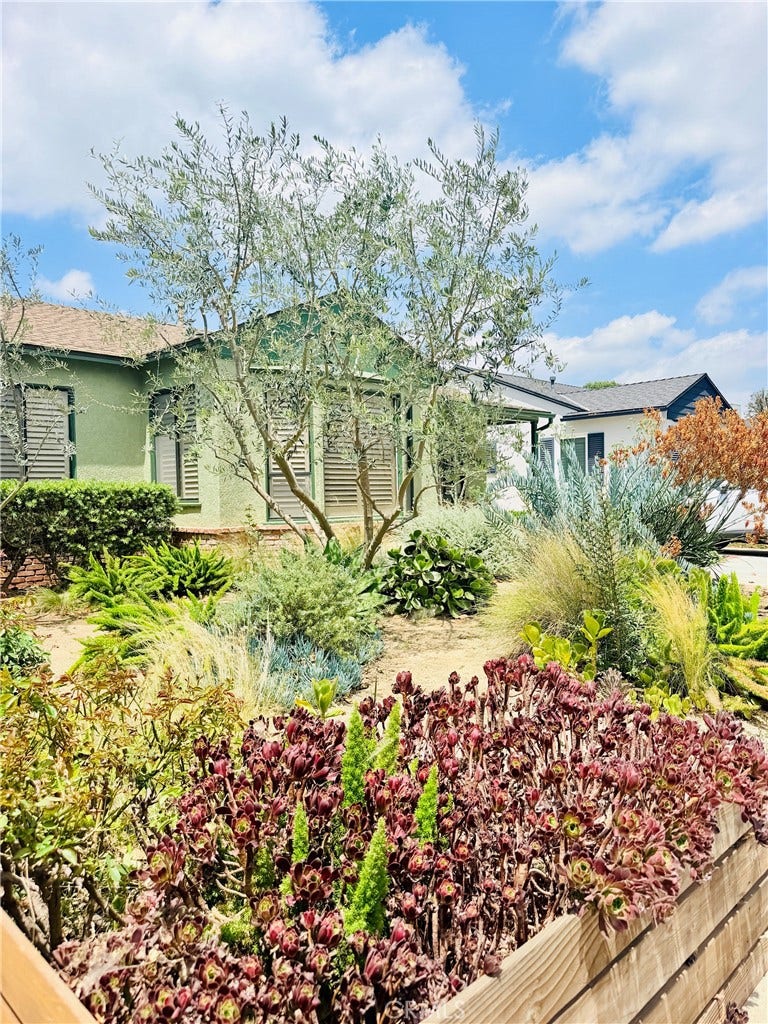 Property photo for 17531 Lemay Place, Lake Balboa, CA