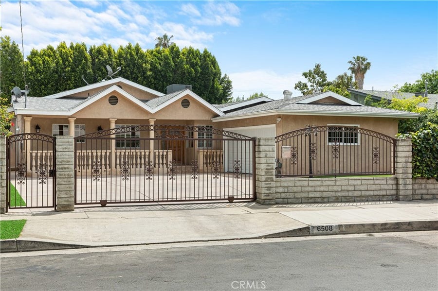 Property photo for 6508 Mammoth Avenue, Valley Glen, CA