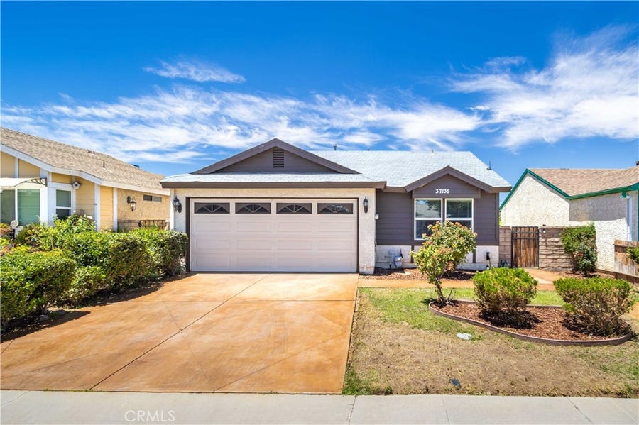 Property photo for 37135 29th E, Palmdale, CA