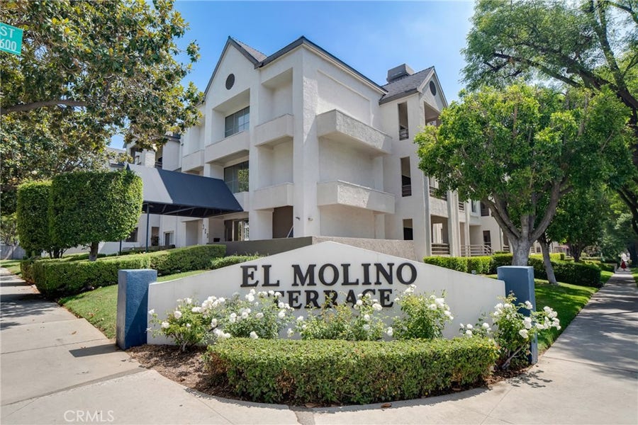 Property photo for 300 N El Molino, #215, Pasadena, CA