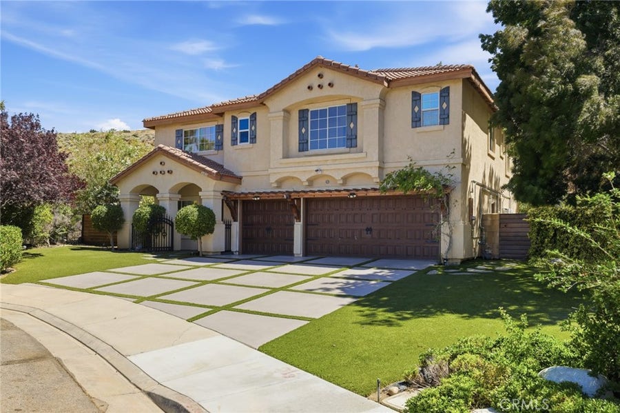 Property photo for 40301 Nido Court, Palmdale, CA