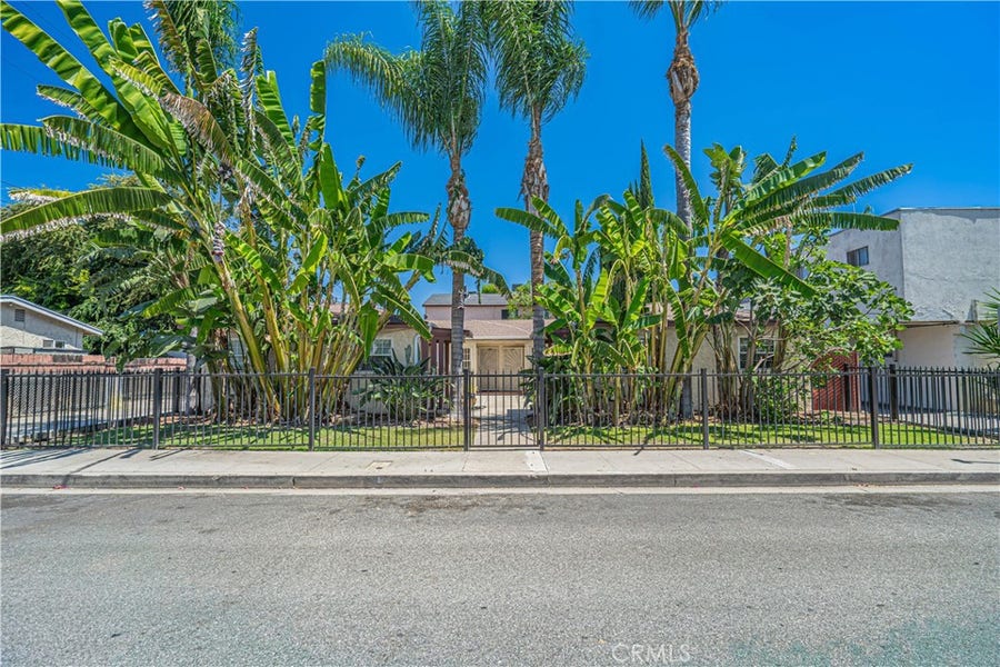 Property photo for 210 W Spazier, Burbank, CA