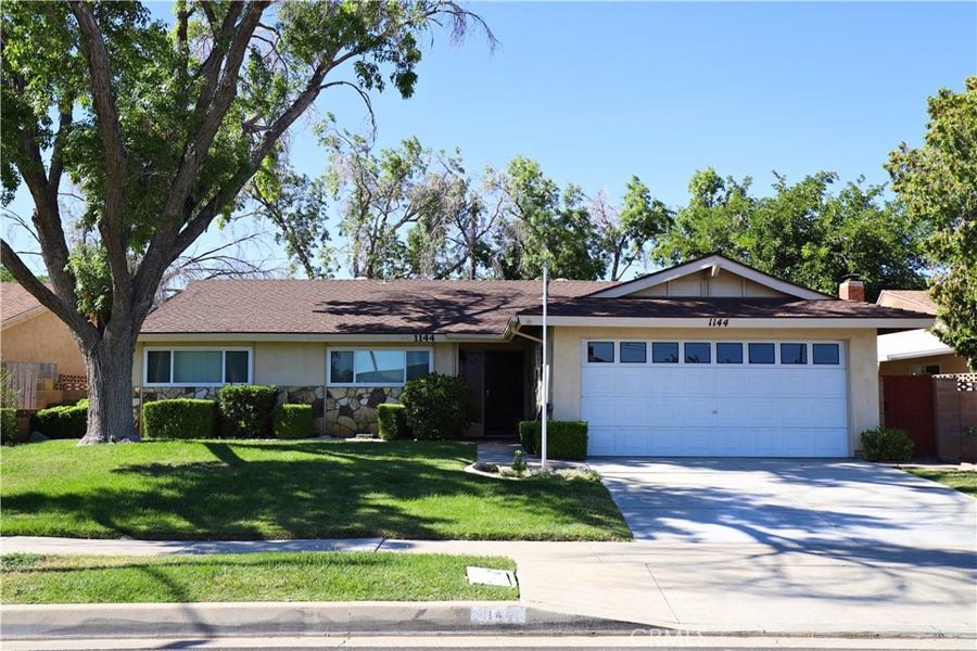 Property photo for 1144 W Avenue J11, Lancaster, CA
