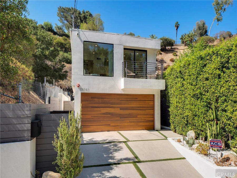 Property photo for 17043 Cotter Place, Encino, CA