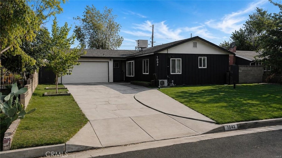 Property photo for 1042 W Avenue J10, Lancaster, CA