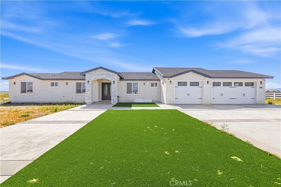 Property photo for 7636 W AVENUE A4, Antelope Acres, CA