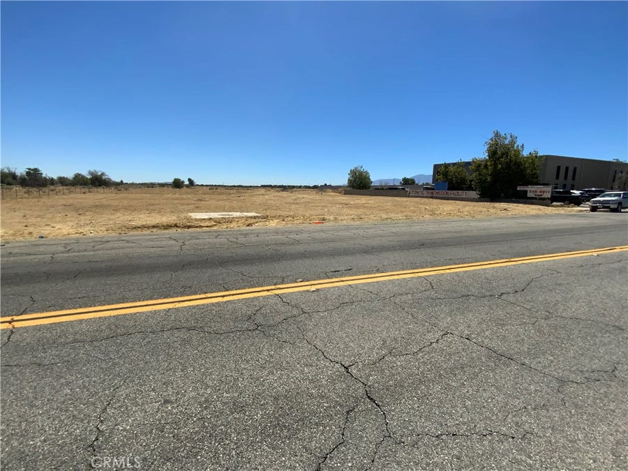 Property photo for 0 30Th St, Palmdale, CA