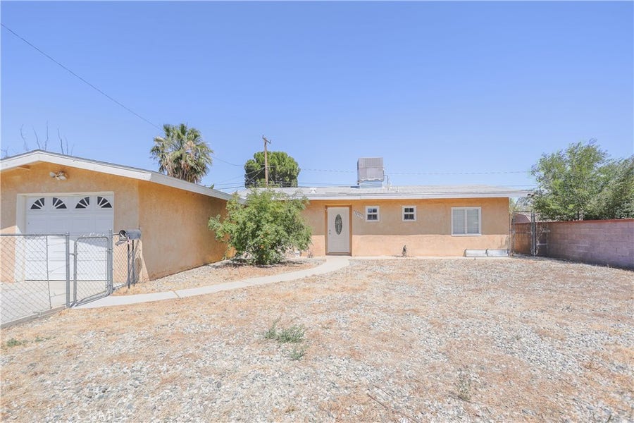 Property photo for 38939 Ocotillo Drive, Palmdale, CA