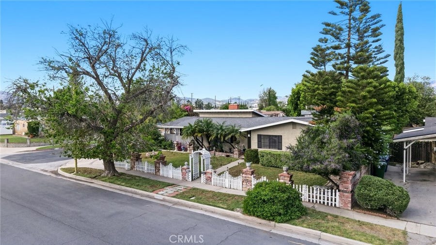 Property photo for 20431 Payeras Street, Chatsworth, CA