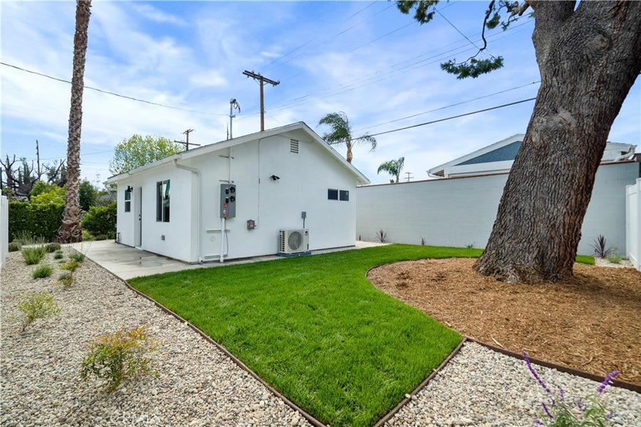 Property photo for 18924 Sylvan Street, Tarzana, CA