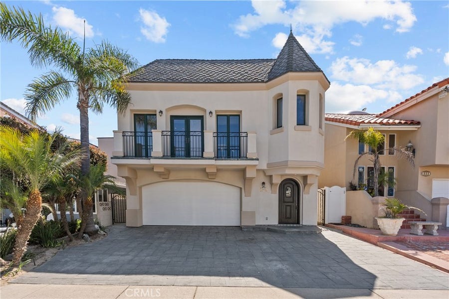 Property photo for 3933 Sunset Lane, Oxnard, CA
