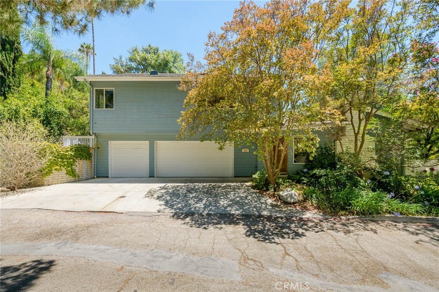 Property photo for 5065 Casa Drive, Tarzana, CA