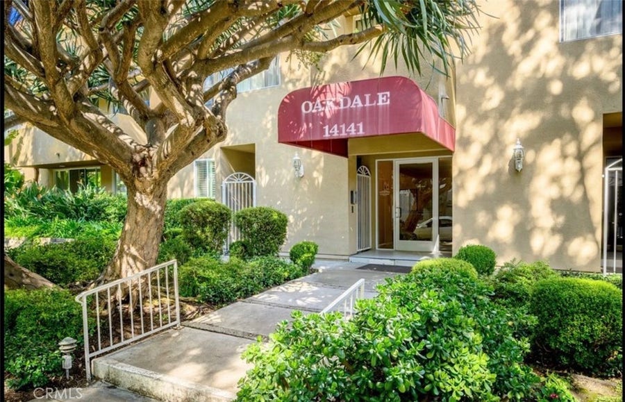 Property photo for 14141 Dickens, Los Angeles, CA