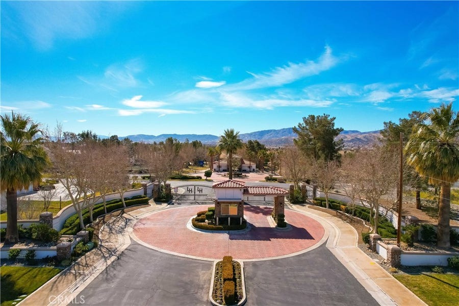 Property photo for 3319 Cam Hermanos, Lancaster, CA