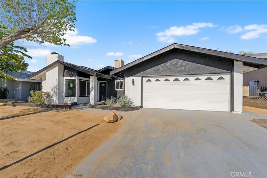 Property photo for 44934 Hanstead, Lancaster, CA