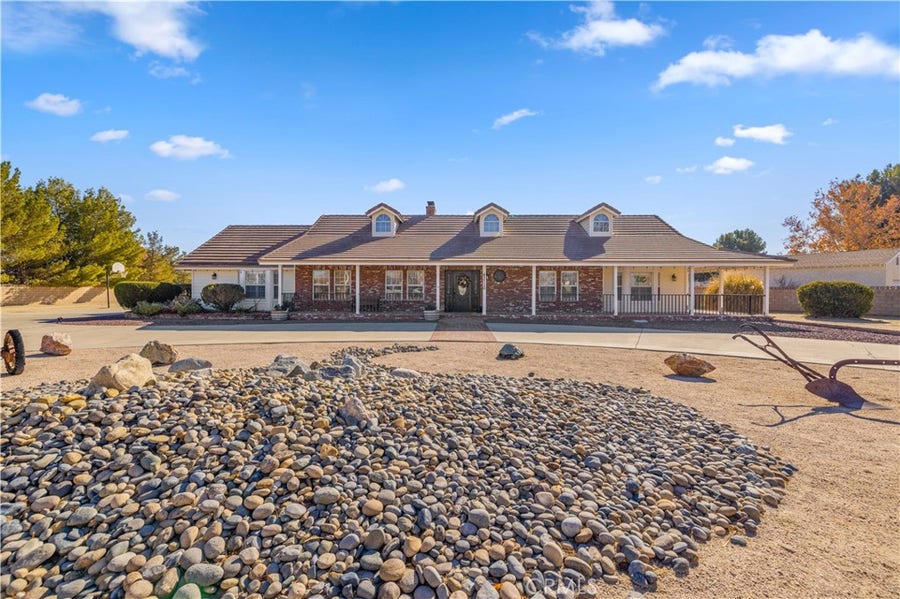 Property photo for 43710 Ryckebosch Lane, Lancaster, CA