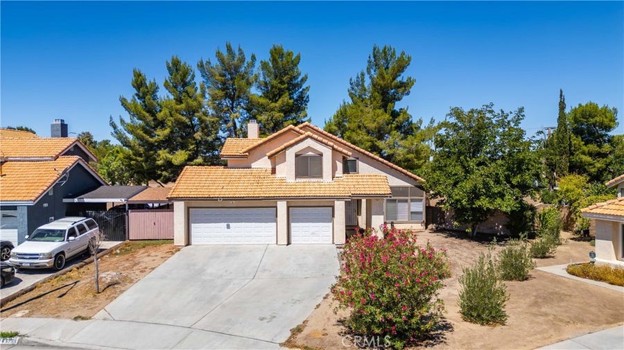Property photo for 43753 Rialto, Lancaster, CA