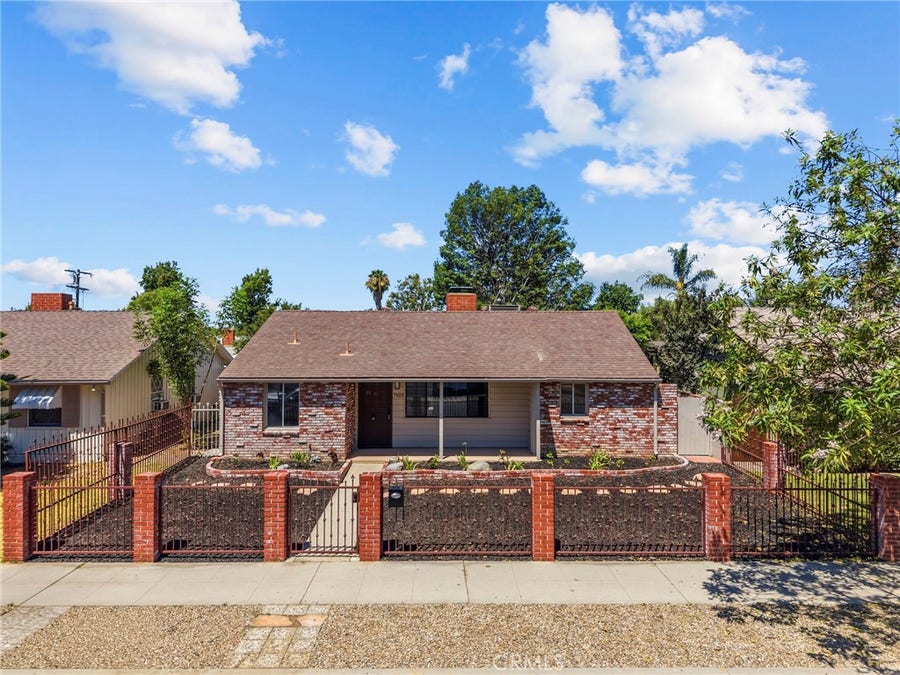 Property photo for 7923 Louise, Northridge, CA