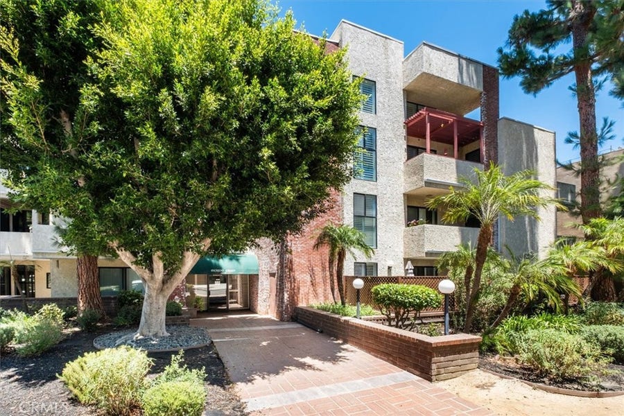 Property photo for 14159 Dickens Street, #110, Sherman Oaks, CA