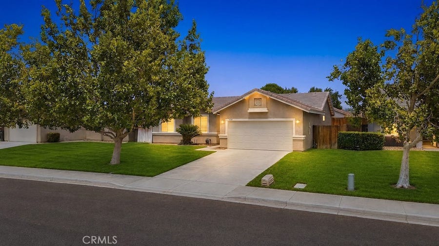 Property photo for 3537 Mount Lassen Avenue, Rosamond, CA
