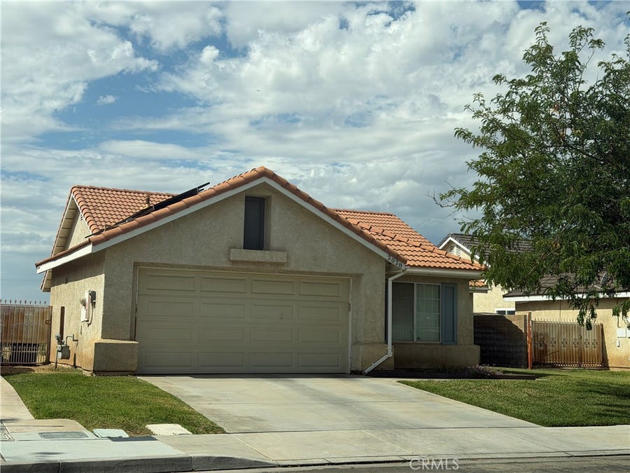 Property photo for 2028 Greentree, Lancaster, CA