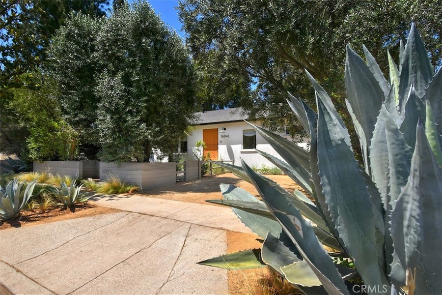 Property photo for 16943 Hartland, Lake Balboa, CA
