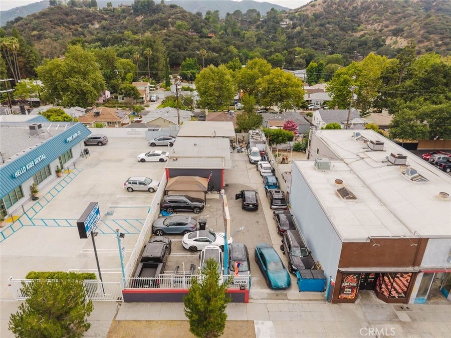 Property photo for 6636 Foothill Boulevard, Tujunga, CA