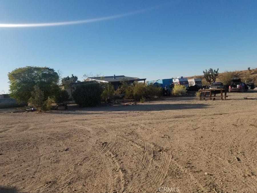 Property photo for 18501 Fort Tejon Road, Llano, CA