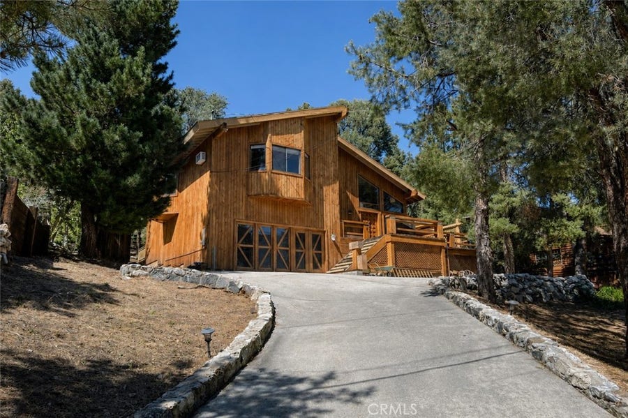Property photo for 16421 Grizzly Drive, Pine Mountain Club, CA
