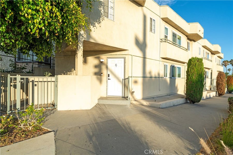 Property photo for 7050 S La Cienega Boulevard, #6, Inglewood, CA