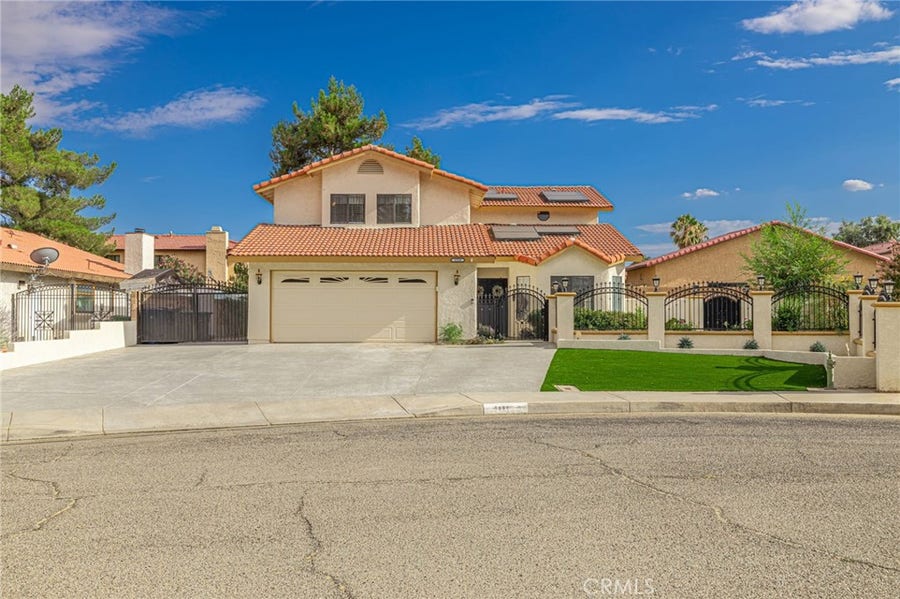 Property photo for 1334 Sun Court, Lancaster, CA