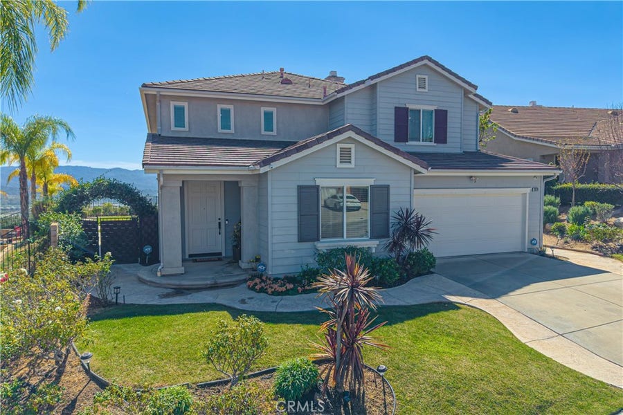 Property photo for 28076 Bridlewood Drive, Castaic, CA
