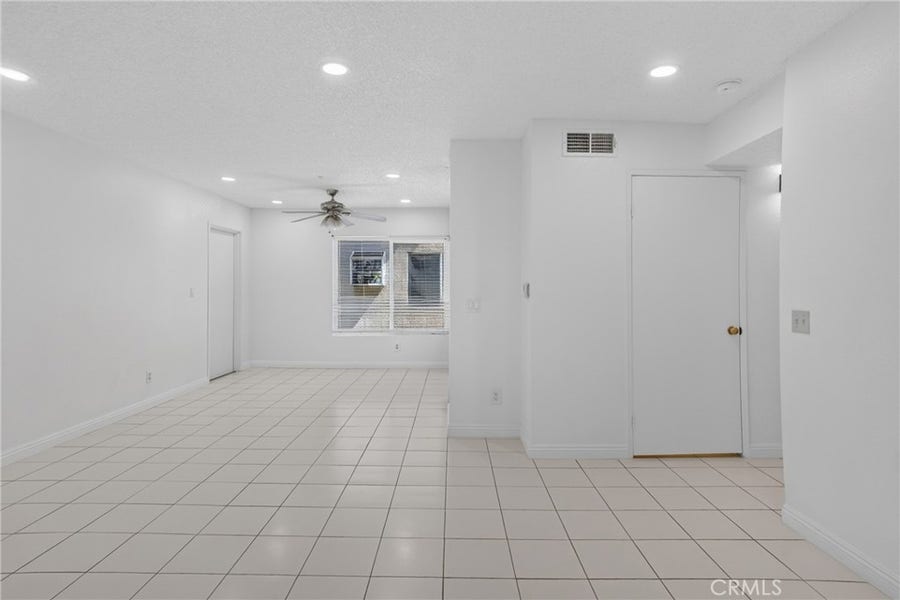 Property photo for 8828 Burnet Ave, #9, North Hills, CA