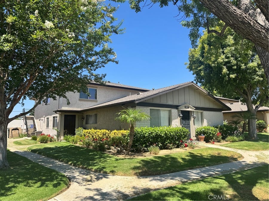 Property photo for 2057 Calle La Sombra, #4, Simi Valley, CA