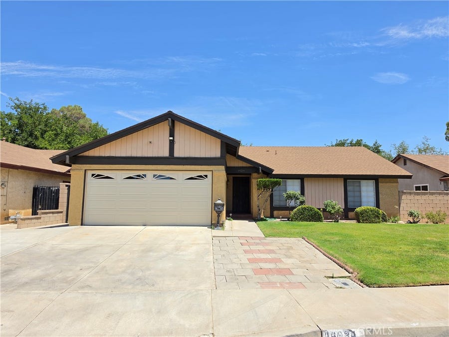 Property photo for 44034 4th E, Lancaster, CA