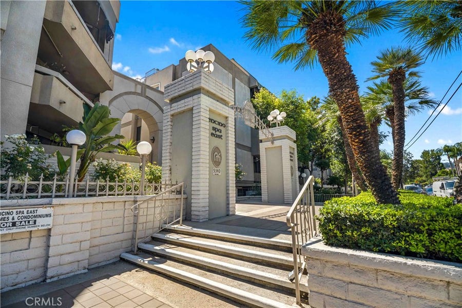 Property photo for 5340 Yarmouth Avenue, #108, Los Angeles, CA