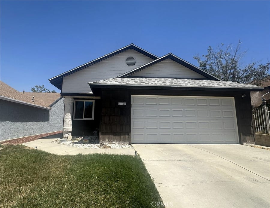 Property photo for 37628 13th E, Palmdale, CA