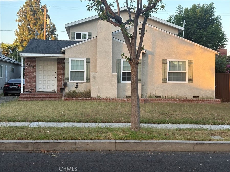 Property photo for 1028 N Naomi Street N, Burbank, CA
