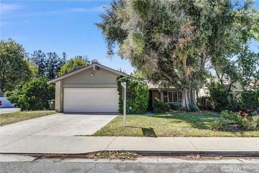 Property photo for 24389 La Glorita, Newhall, CA