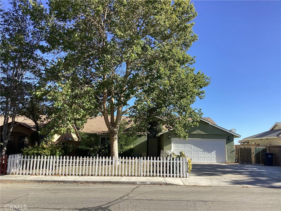 Property photo for 2116 Phlox, Rosamond, CA