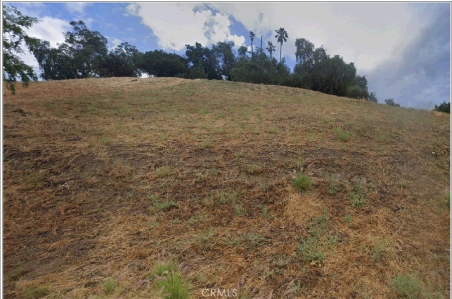 Property photo for 2801 Round Drive, Los Angeles, CA