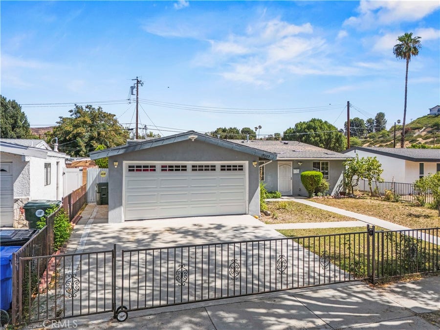Property photo for 19025 Drycliff, Canyon Country, CA
