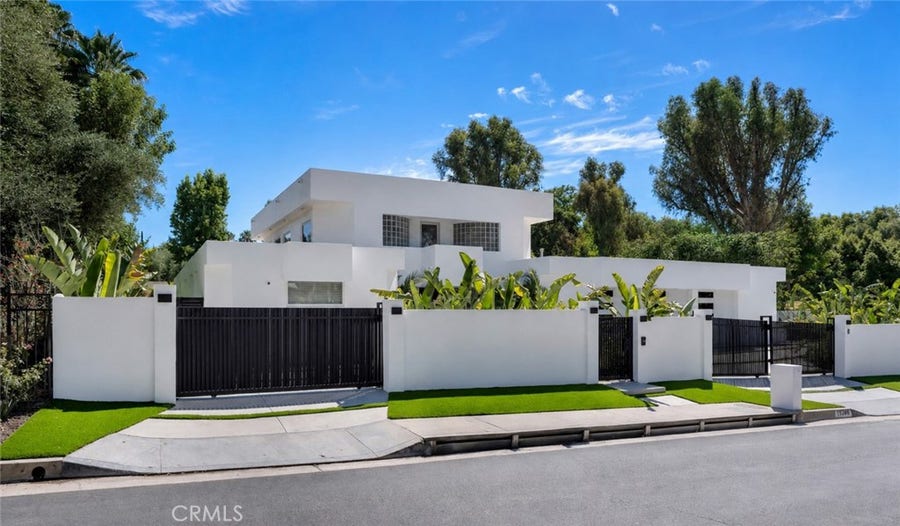Property photo for 19246 Rosita Street, Tarzana, CA