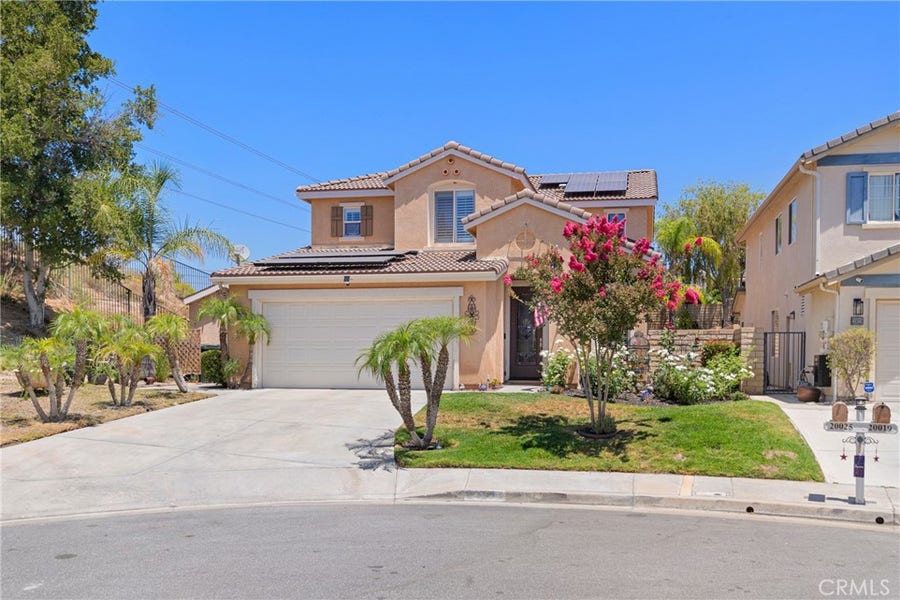 Property photo for 20025 Celleste, Saugus, CA