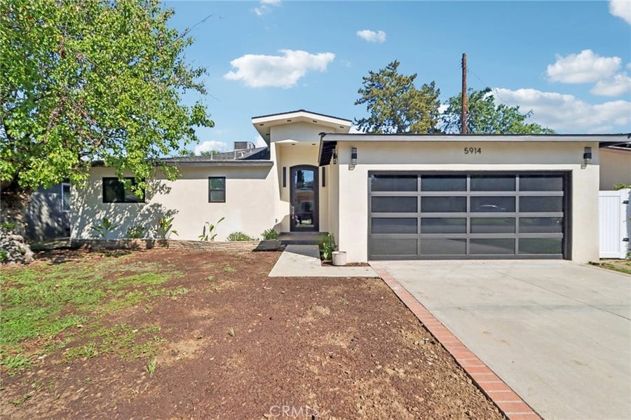 Property photo for 5914 Colbath Avenue, Valley Glen, CA