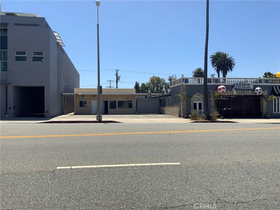 Property photo for 3118 Santa Monica, Santa Monica, CA